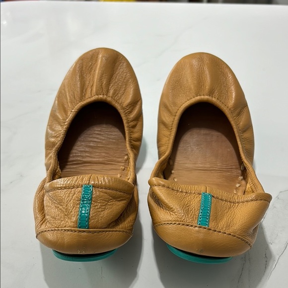 Tieks flats - Picture 3 of 8